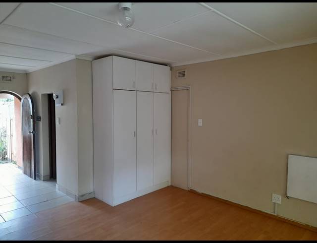 1 bed property to rent in THE WOLDS